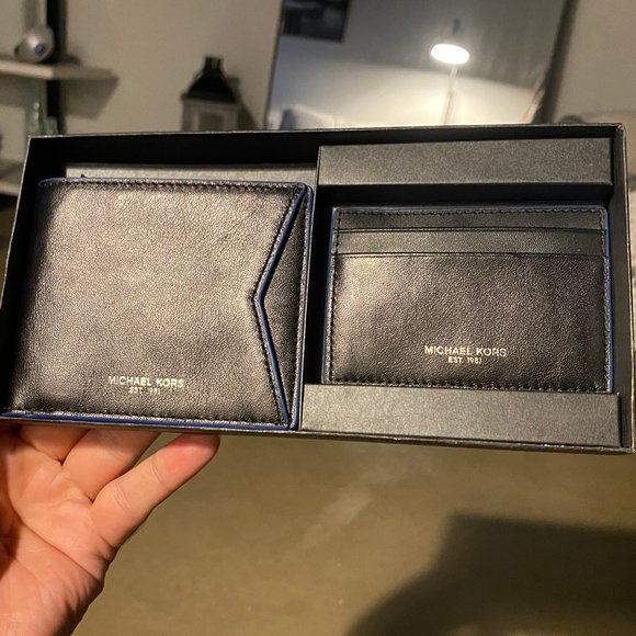 BRAND NEW: Michael Kors leather wallet/card holder set - Picture 6 of 11